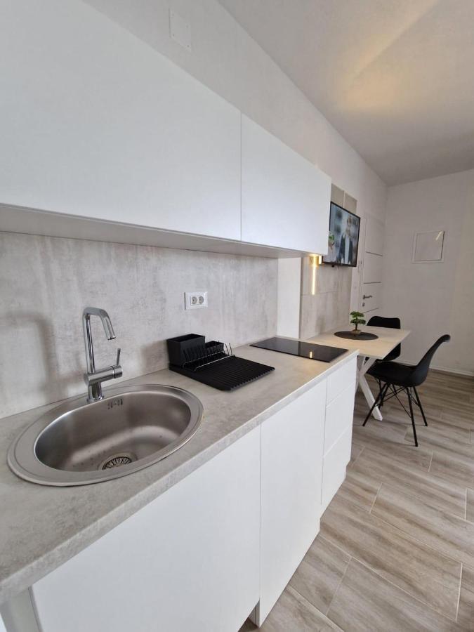 נאום Elegance Dream Apartment מראה חיצוני תמונה